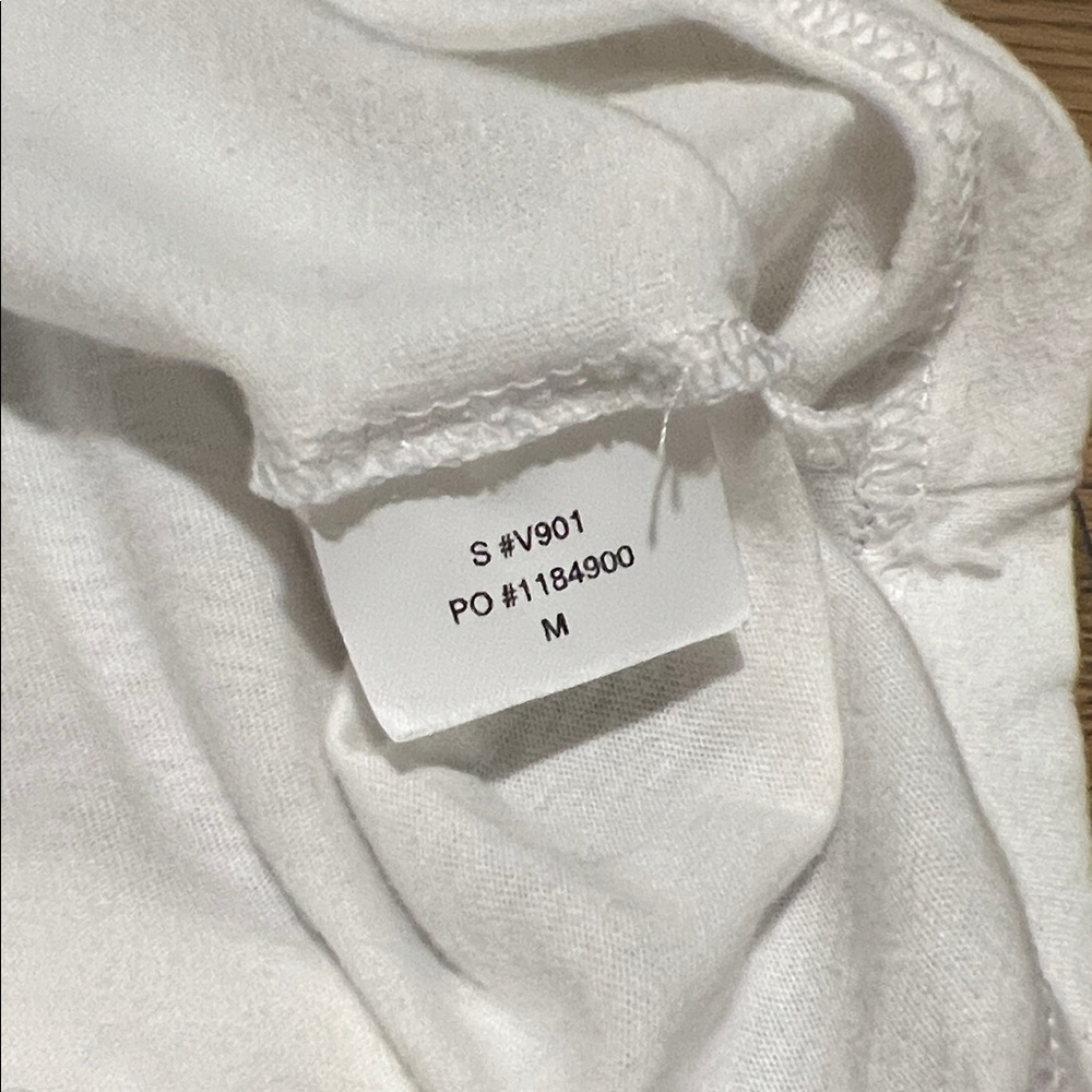 Vuori White Short Sleeve Men's Tee - Picture 3 of 4